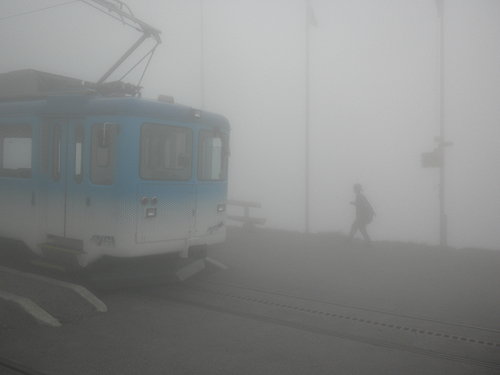 rigi-cloud.jpg (122154 bytes)